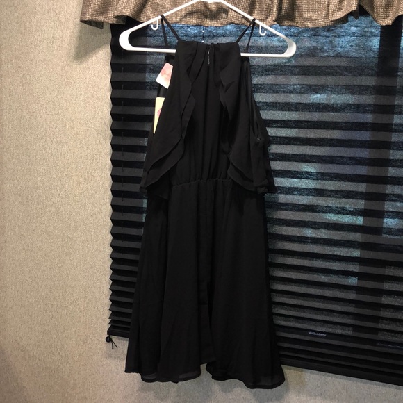 Classy Black Dress - Picture 2 of 3